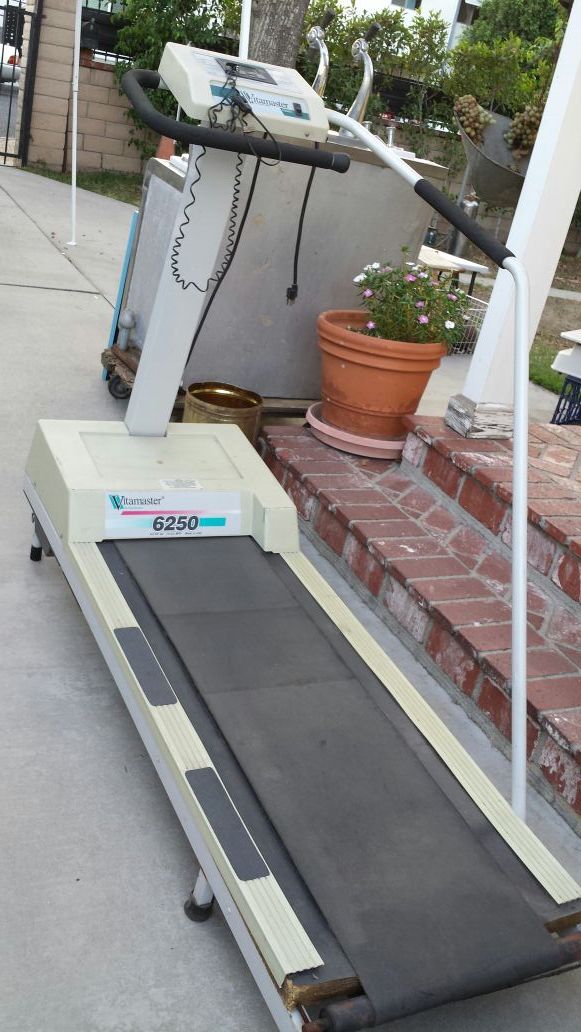 Vitamaster Treadmill model 6250