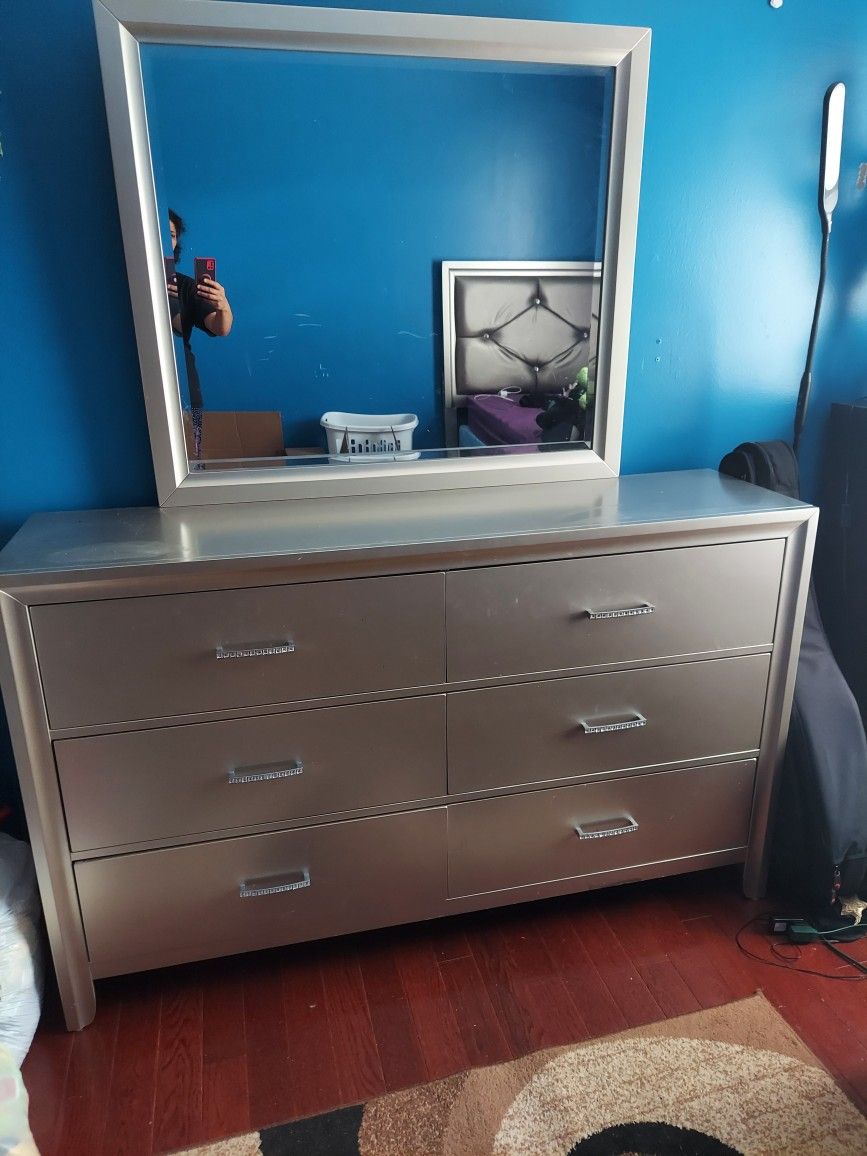2Pc Queen Headboard Set With Drawers