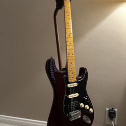 Workshop Custom Strat electric guitar-Wine Red