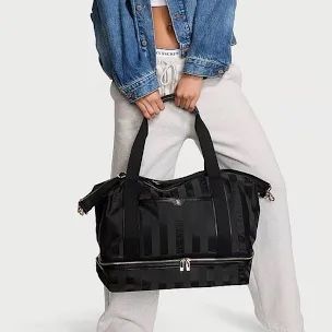 VICTORIA SECRETS WEEKEND TOTE BAG