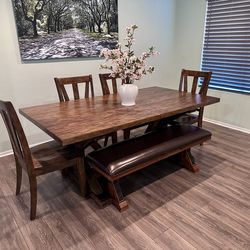 Dinning Room Table