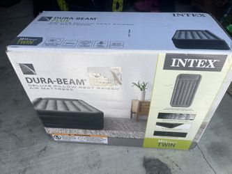 Intex Dura-Beam Plus Deluxe Pillow: Fiber-Tech – Twin Size