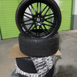 Set -4- Rines And Tires  22 From Bentley,