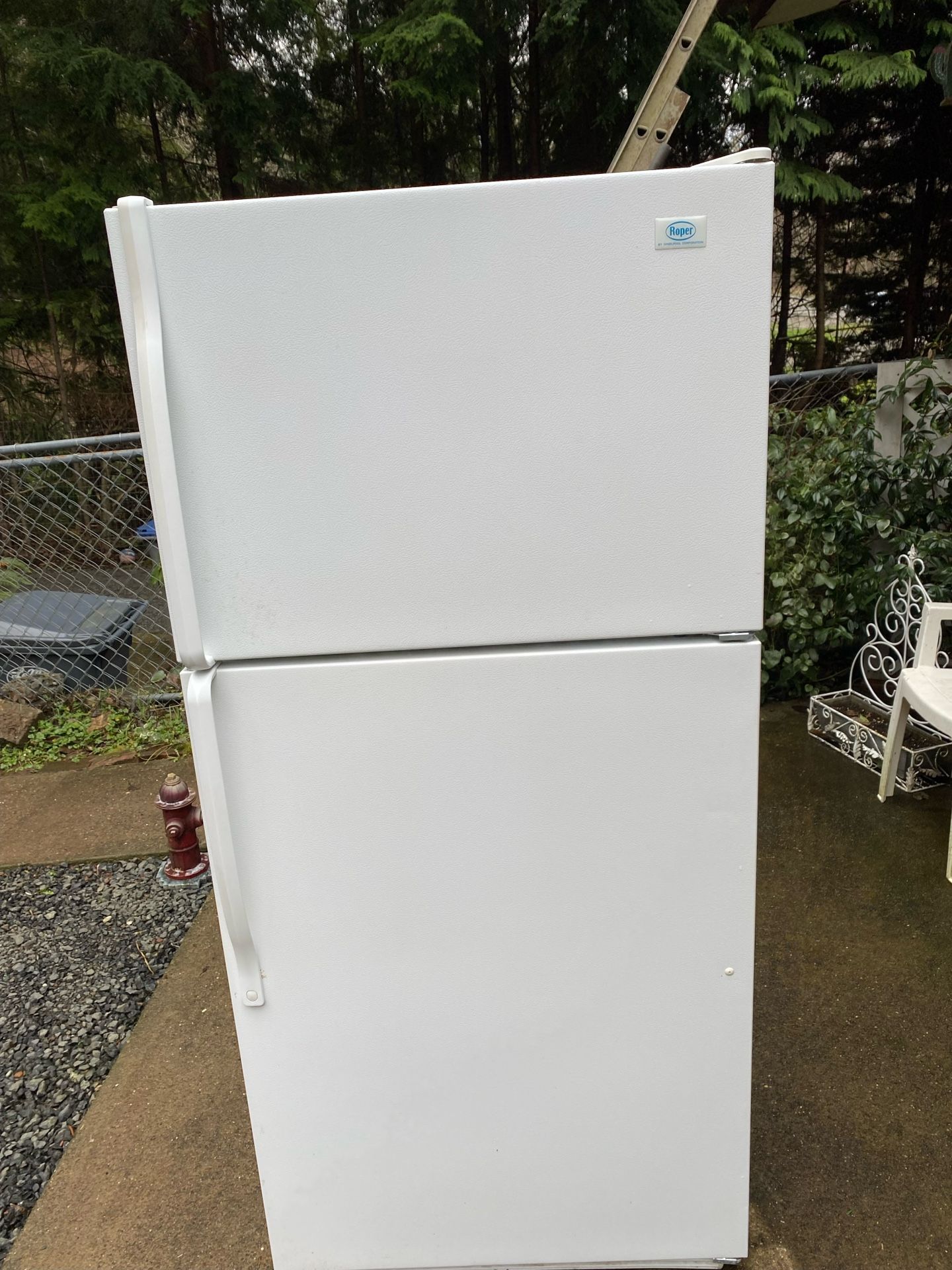 Refrigerator Roper By Whirlpool for Sale in Grays Harbor County, WA