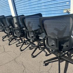 Haworth Zody fully loaded w/ back support 4D New Armpads office chairs excellent condition Qty 28