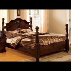 Wooden Queen size bed