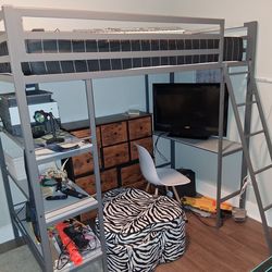 Loft bed - perfect for your pre-teen/teen