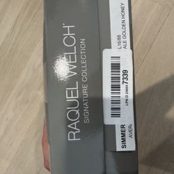 Raquel Welch Simmer Elite Layered Shoulder Length Wig