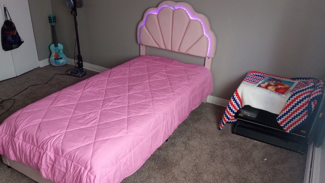 Twin Bed Frame - Frame Only