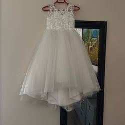 Girls Size  2-3 Y Flowers Girl Dress -Shipping Available
