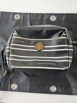 Tommy Hilfiger stripped bag