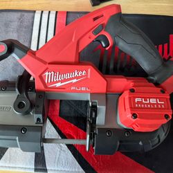 Milwaukee M18 Bandsaw