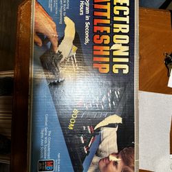 RARE 1982 ELECTRONIC BATTLESHIP GAME