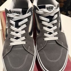 Vans Skate shoes in great “preowned” condition men’s size 9 Only $20!!!!!!