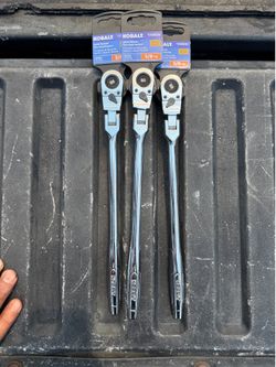 Kobalt 90 -Tooth 3/8-in Drive Full polish Handle Flexible Head Ratchet