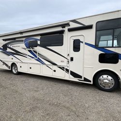 USED 2023 THOR WINDSPORT 34R MOTERHOME