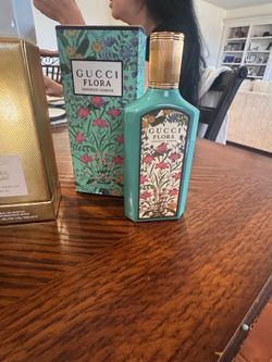 colognes/perfumes