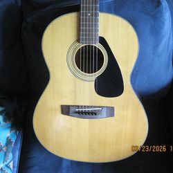 yamaha fg-75 made in taiwan . like 1(contact info removed) plays great