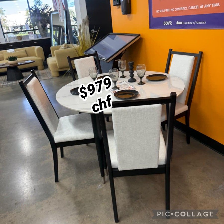 Modern 5 Piece Round Dining Table Set // December Sale !