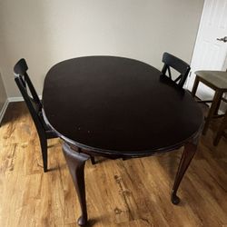 Dining Table 2 Chairs