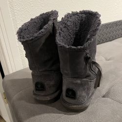 Size 8 Bear Paw Boots 