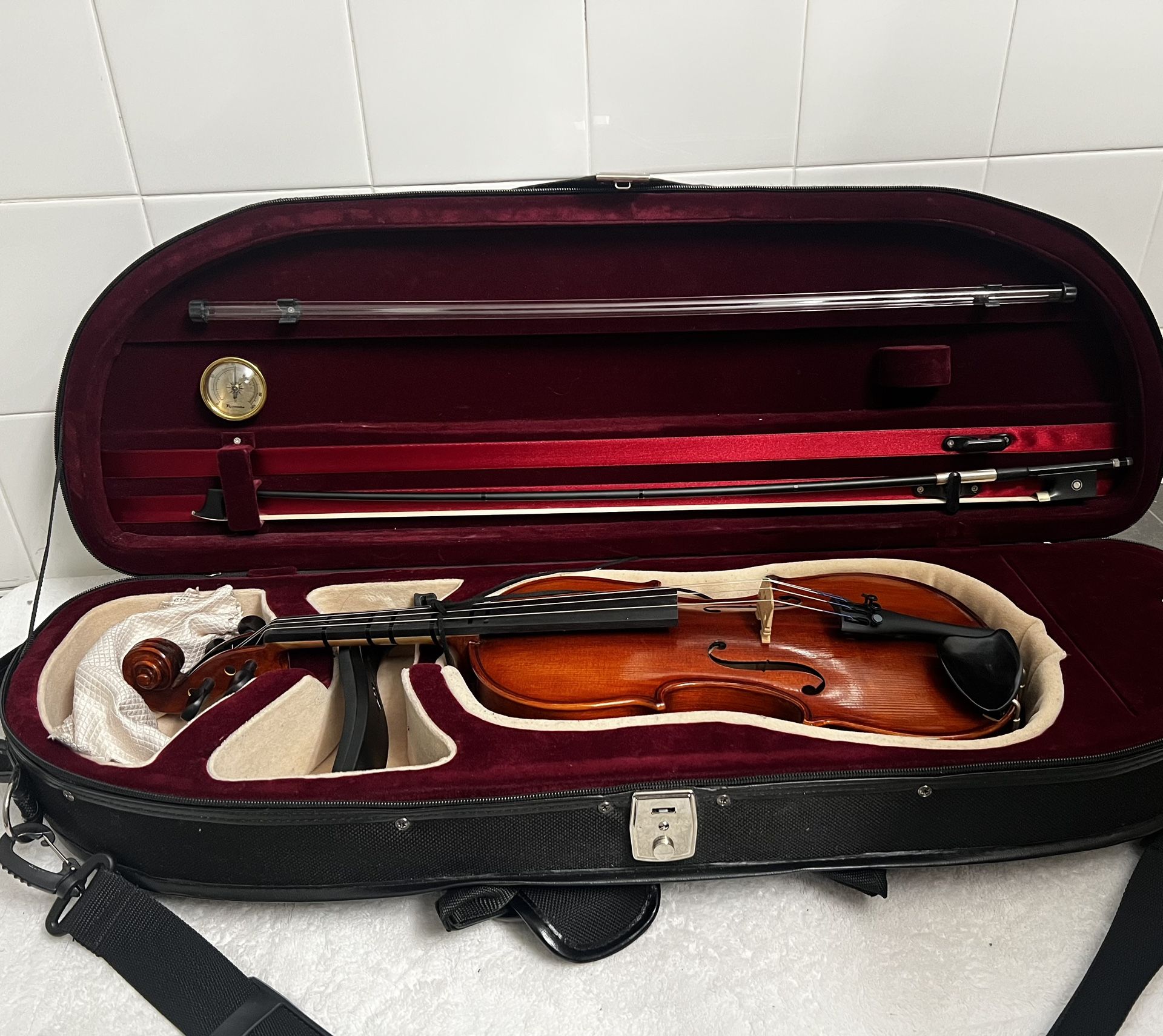 Violin Glazed Wood Set