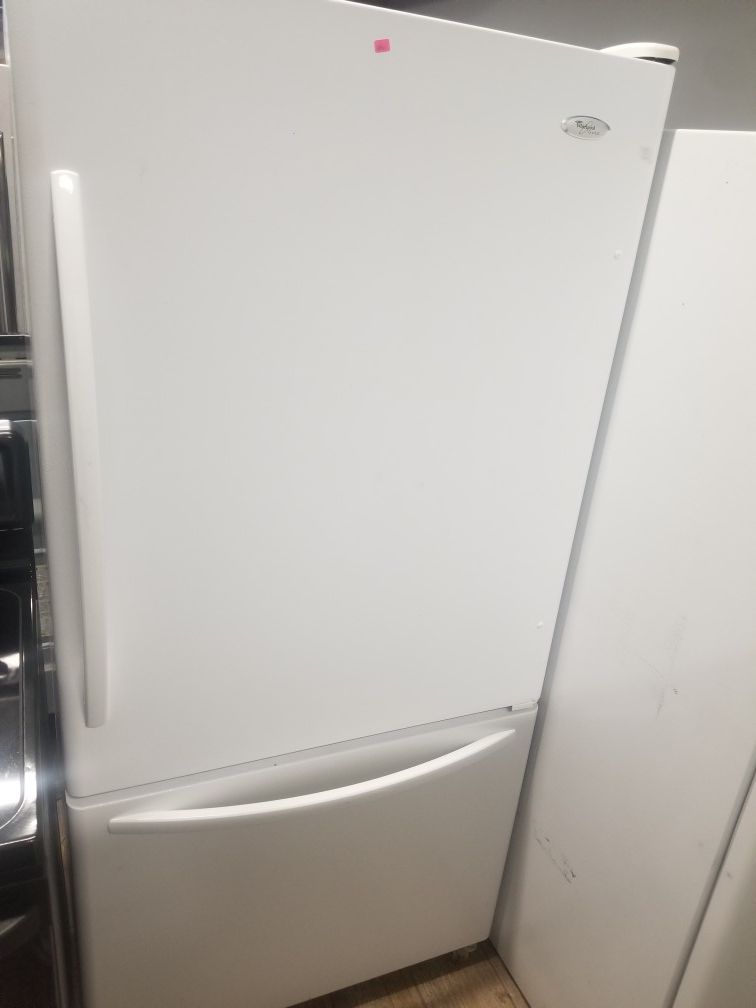 Whirlpool bottom freezer refrigerator