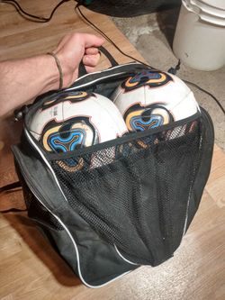 Soccer ball carrying backpack