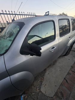 Chevy hhr doors