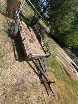 Single Axle Utility Trailer with Wood Deck