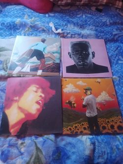 Record vinyls 40$ for all one vinyl for 10$