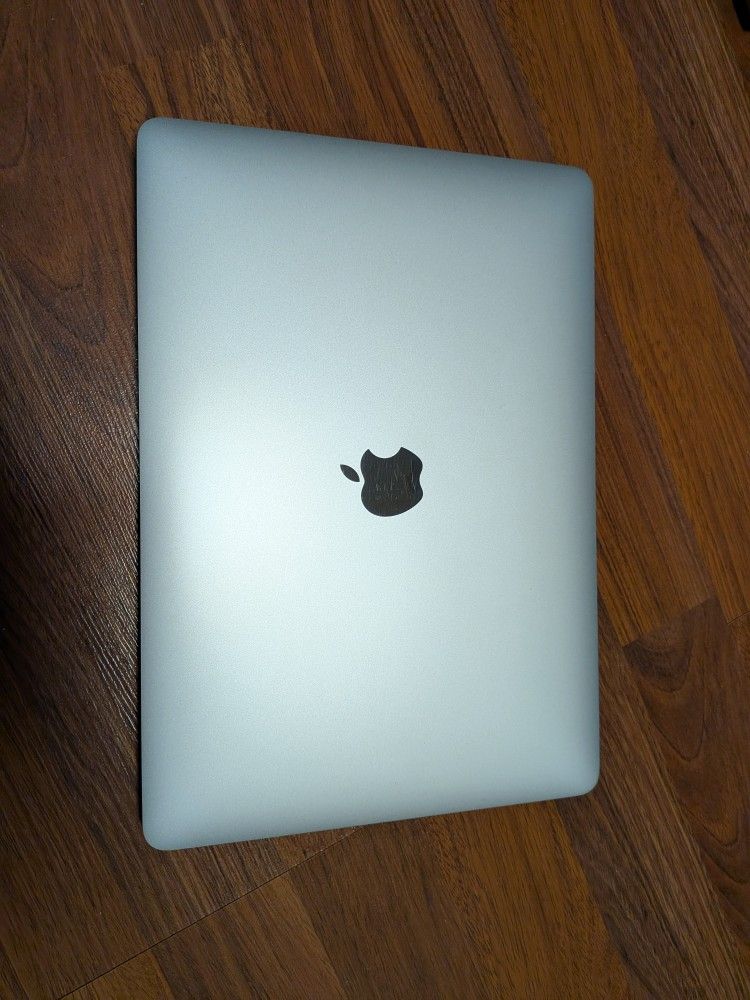 2020 MacBook Pro (No Power)