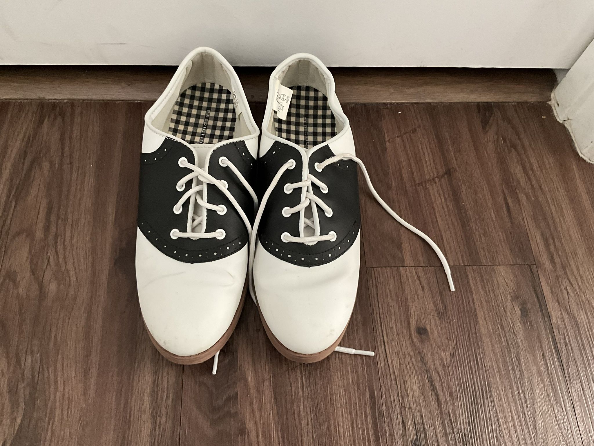 Predictions Black and White Women's Saddle Shoes