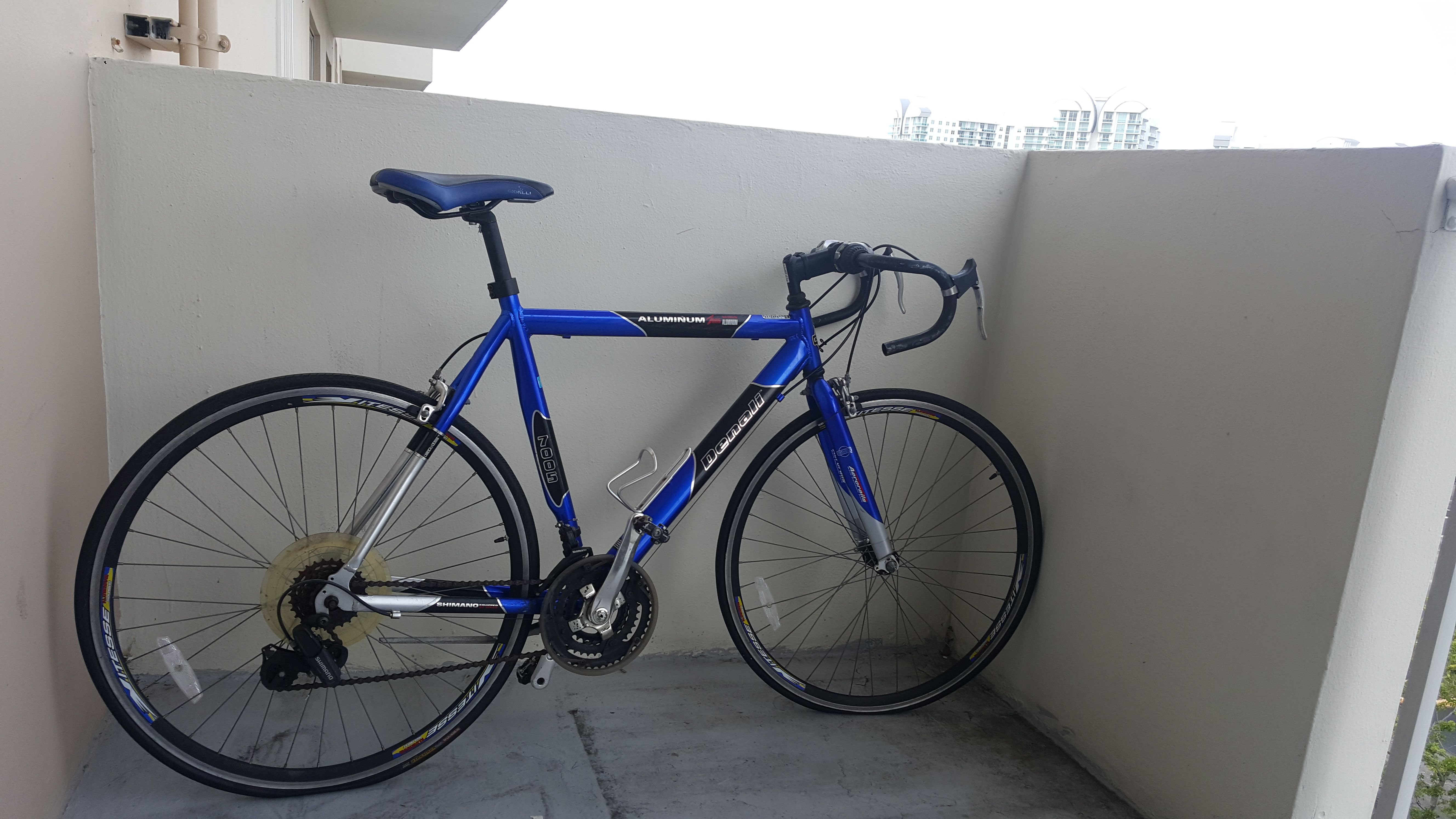 GMC Denali 7005 Aluminum Road Bike for Sale in Biscayne Park, FL OfferUp