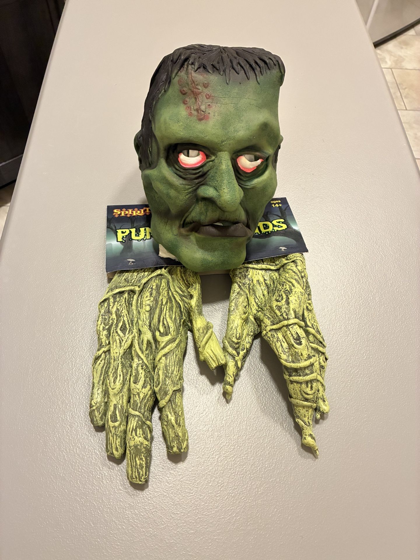 Halloween Frankenstein Half-Mask And Gloves