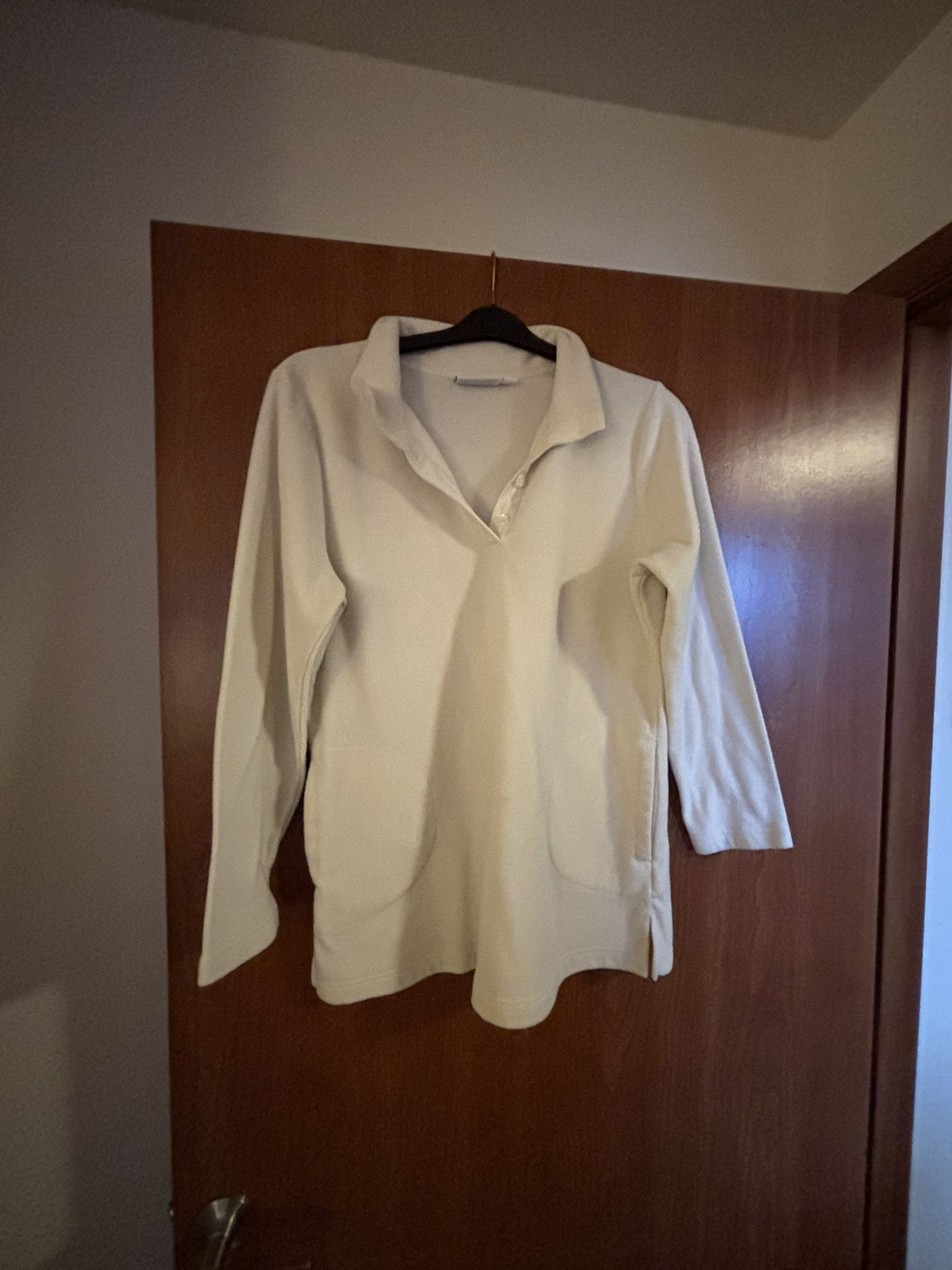 D. & Co. Long Sleeve Fleece Sweater/ Jacket ( Medium )