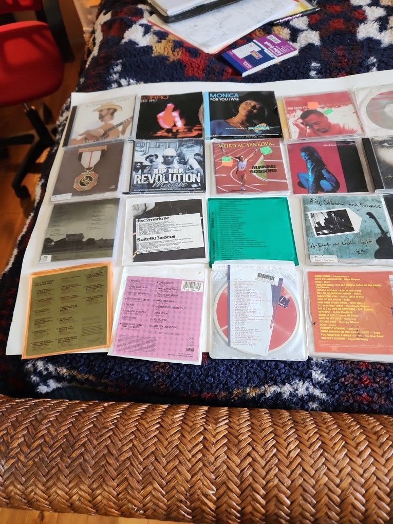 CDS 25CENTS