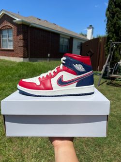 Jordan 1 mid USA size 8.5