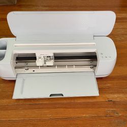 Cricut Maker
