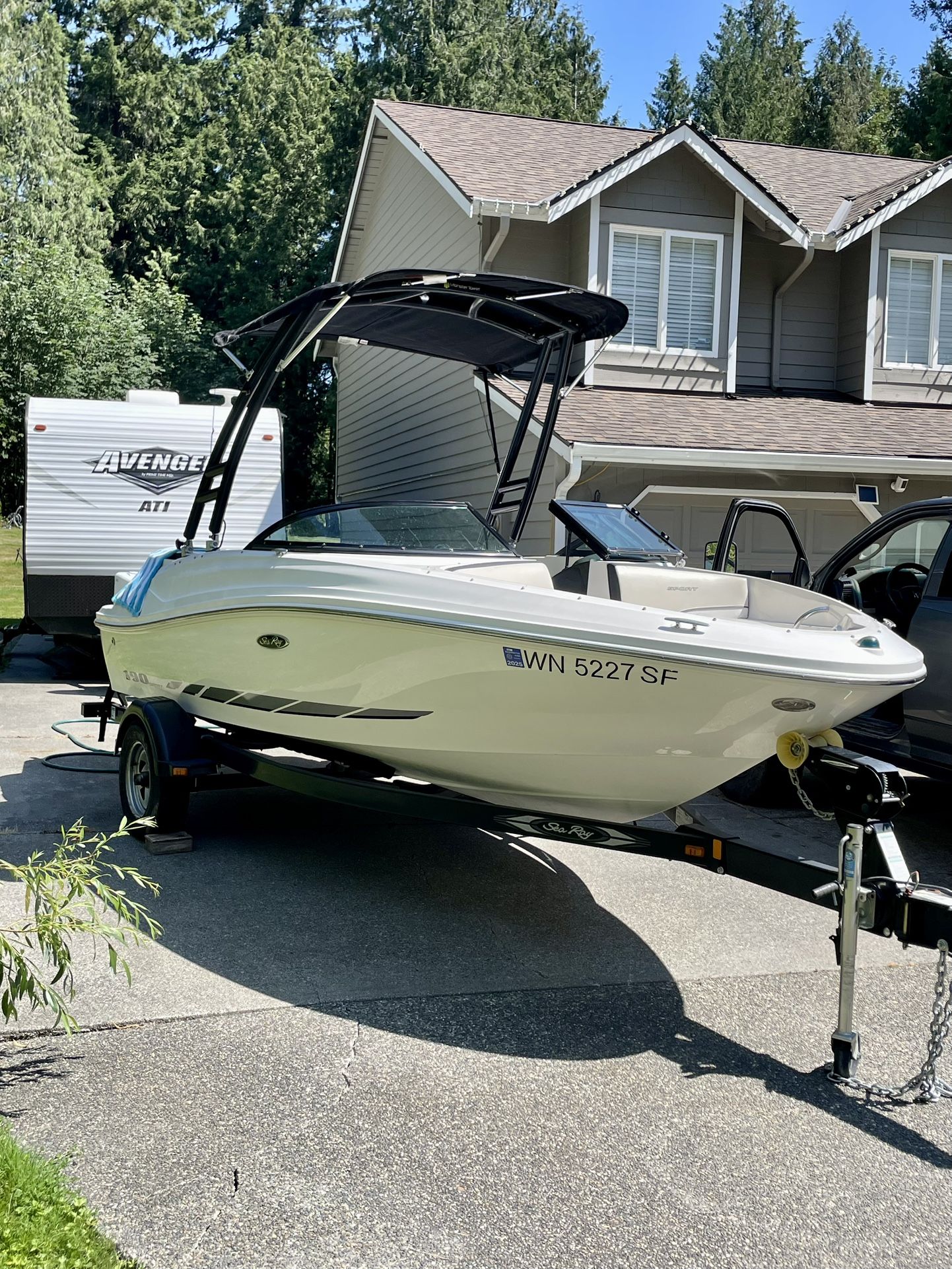 2014 Sea Ray 190 Sport