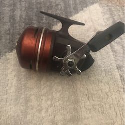 Fishing Reel 