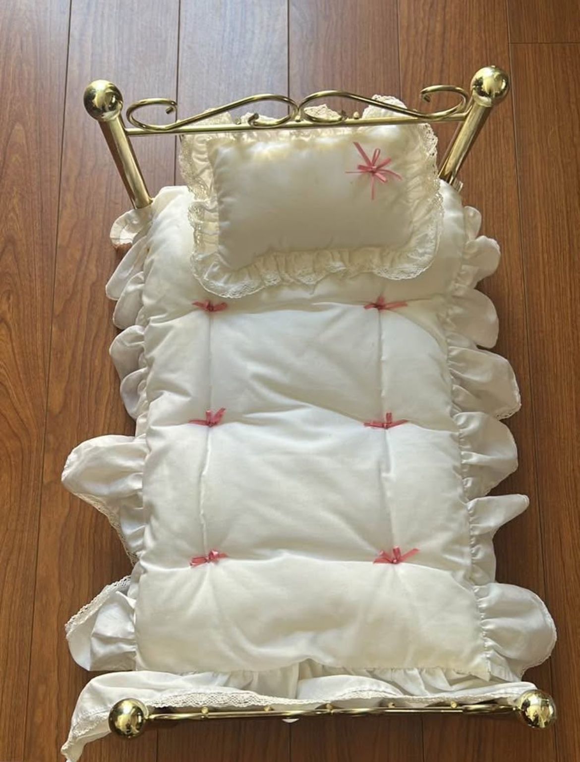 American Girl Doll Vintage Samantha Bed