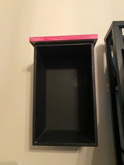 Shelves (4) [Feel free to negotiate]