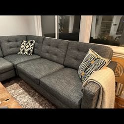 Gorgeous Start Gray Sectional Sofa. Only $300 Excellent Condition. City Of Orange. Dog Home. $300 OBO