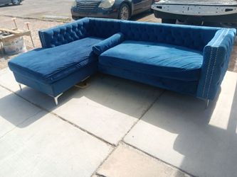 ////BEST OFFER///// 2 Piece  Sectional Sofa Couch-DELIVERY AVAILABLE!!!!!!!