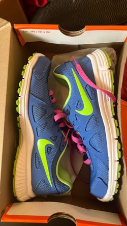 Nike Revolution 2 shoes size 6
