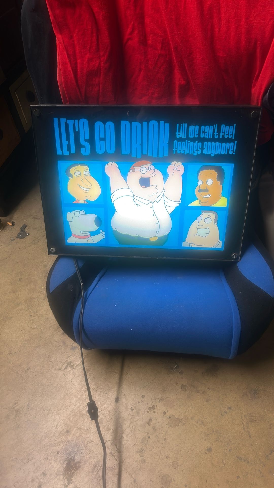 Family Guy - Nostalgia Bar Light