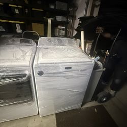 Maytag Washer And Dryer Set