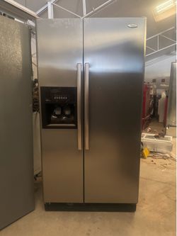 WHIRLPOOL REFRIGERATOR