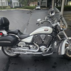 Motorcycle Victory 2007